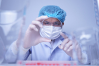 GettyImages-1731147638 research, cell culture