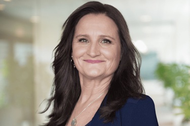 Yvonne-Lungershausen-headshot