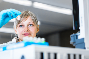 GettyImages-523752319 research, lab, sample