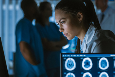 Medical Research Scientist-GettyImages-1050311790