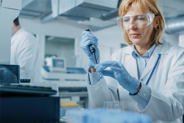 iStock-1140779660-drug-development-lab