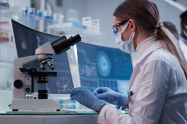 GettyImages-1306664598 lab research