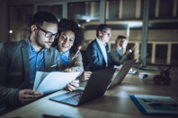 GettyImages-1142752574-team-collaboration-computer-research