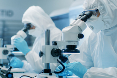 GettyImages-899692870-lab-cleanroom-research-microscope