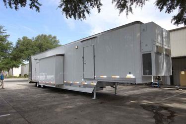 regeneron-cgmp-gowning-cleanroom-5