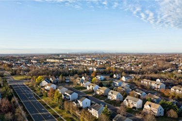 GettyImages-1388842709 US town aerial view