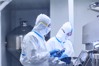 Cleanroom GettyImages-525440759