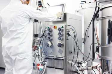 GettyImages-517743498-bioreactor-cell-culture-screen-digital