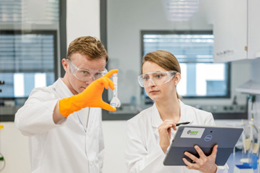 header-about-desktop-1-scaled Anja Starke