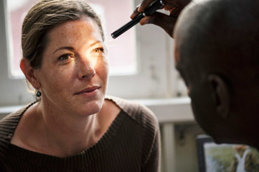 iStock-862563678-ophthalmic-optometry-eye-exam