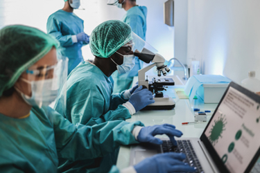 GettyImages-1303133599-lab-computer-research-virus