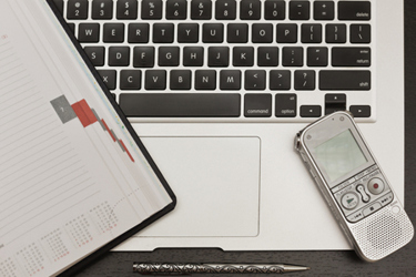 laptop diary day planner-GettyImages-648963774