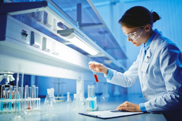 iStock-493302504-scientist-lab-development iStock-493302504-scientist-lab-development
